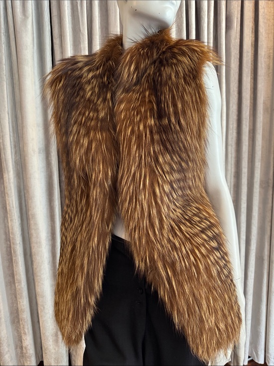 Gucci Jackets & Blazers - Red / Brown Authentic Gucci Fur vest